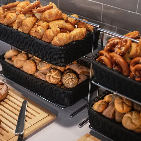 - The Niu, Brass Olympiapark By Ihg 3* Μόναχο