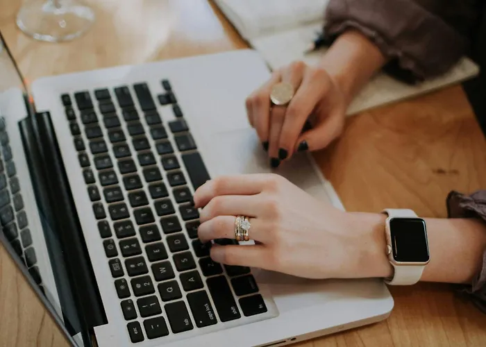 - The Niu, Brass Olympiapark By Ihg 3* Munich